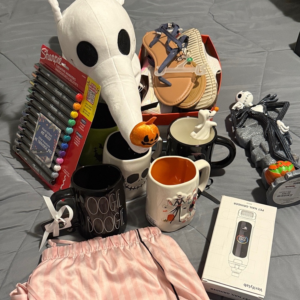 Nightmare Before Christmas Mug and Decor Set BUNDLE FOR @JJenkins12